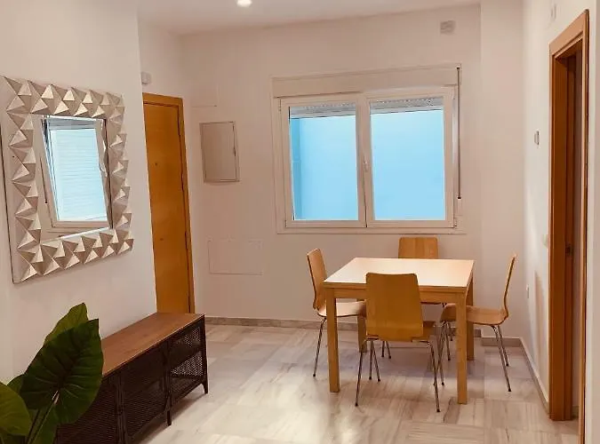 La Casa De Adolfo Cádis