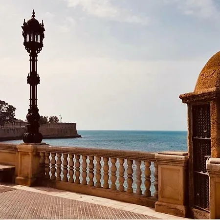 Lägenhet La Casa De Adolfo Cádiz